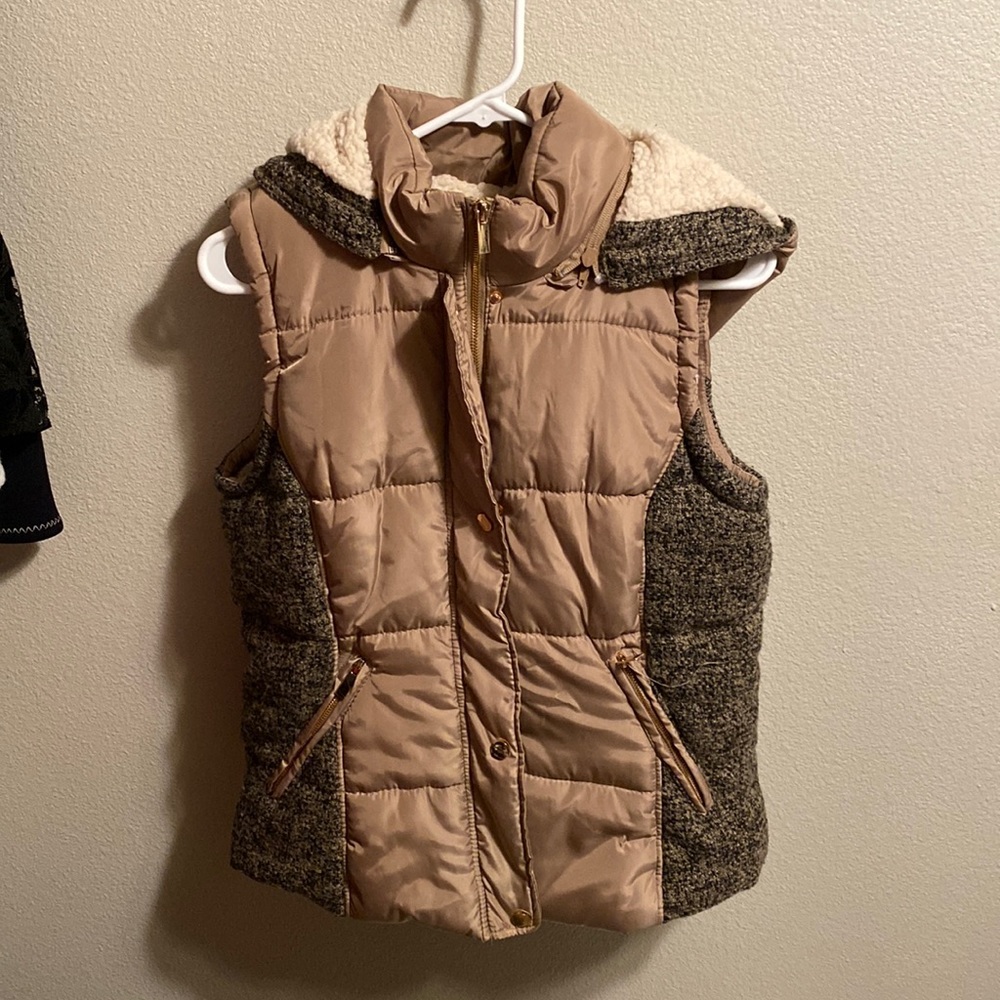 Womens puffer vest